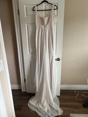 Madi Lane Drew Wedding Dress | Size 12 Sample | Ivory/Sand | Fit & Flare Lace Go